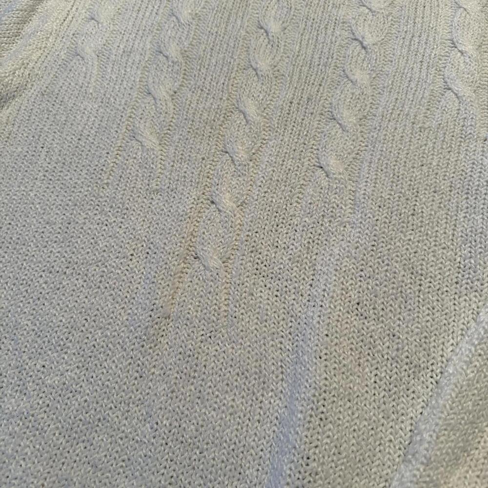 Beautiful vintage Partners by Mervyns 100% acrylic white sweater - Picture 2 of 8